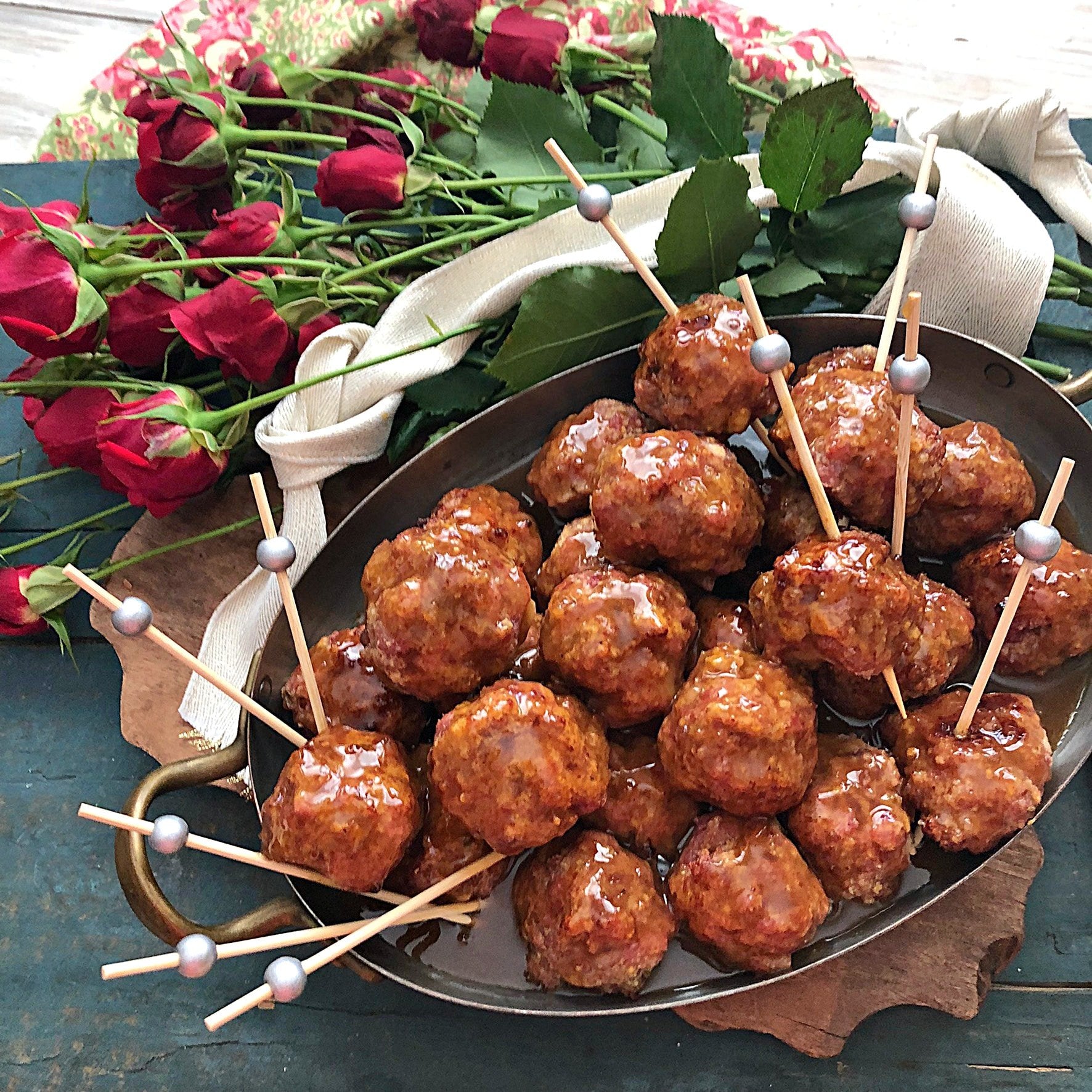 RUN FOR THE ROSES COUNTRY HAM MEATBALLS WITH MAPLE BOURBON GRAVY